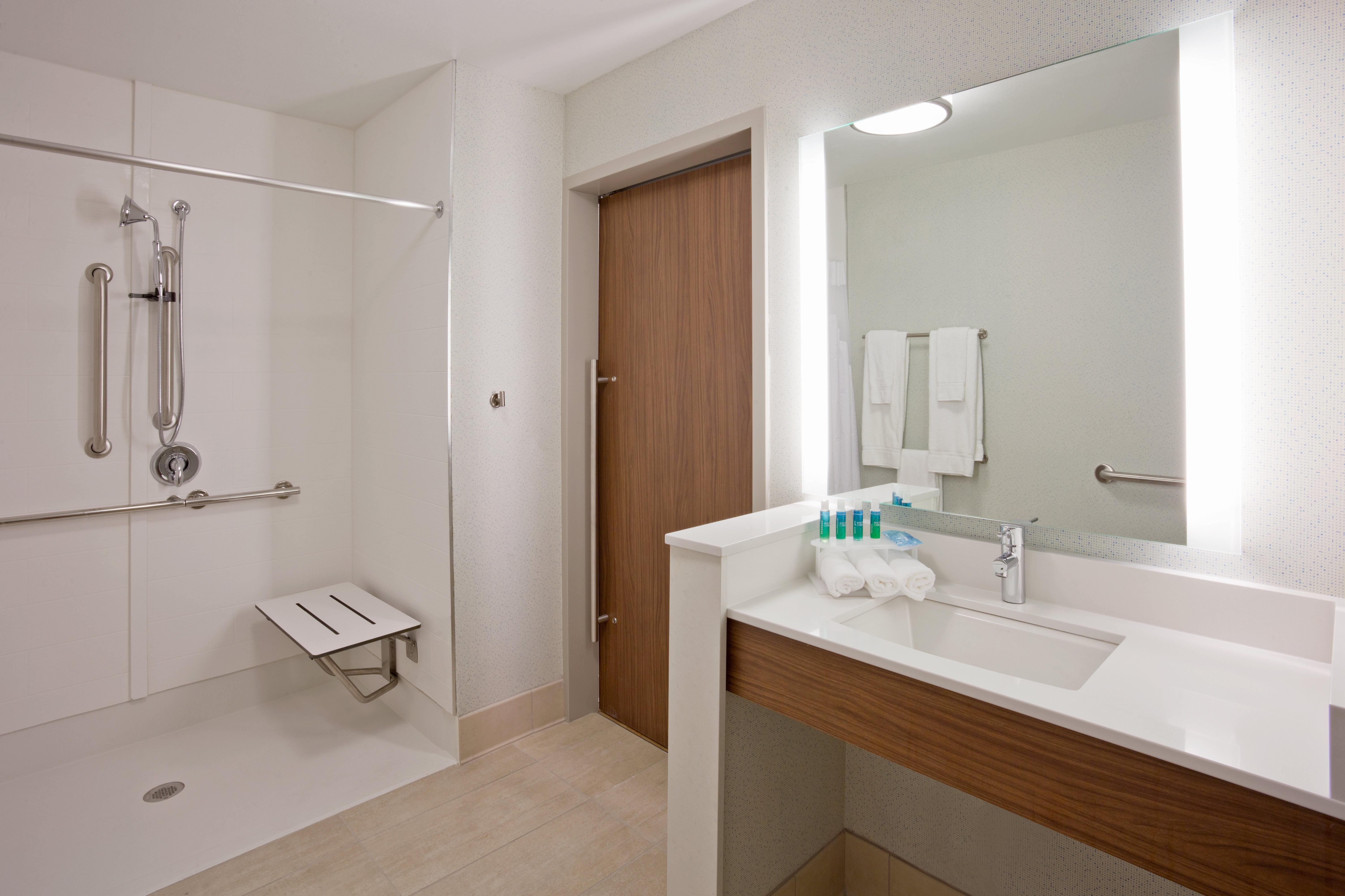 Holiday Inn Express And Suites Des Moines Downtown By Ihg Dış mekan fotoğraf