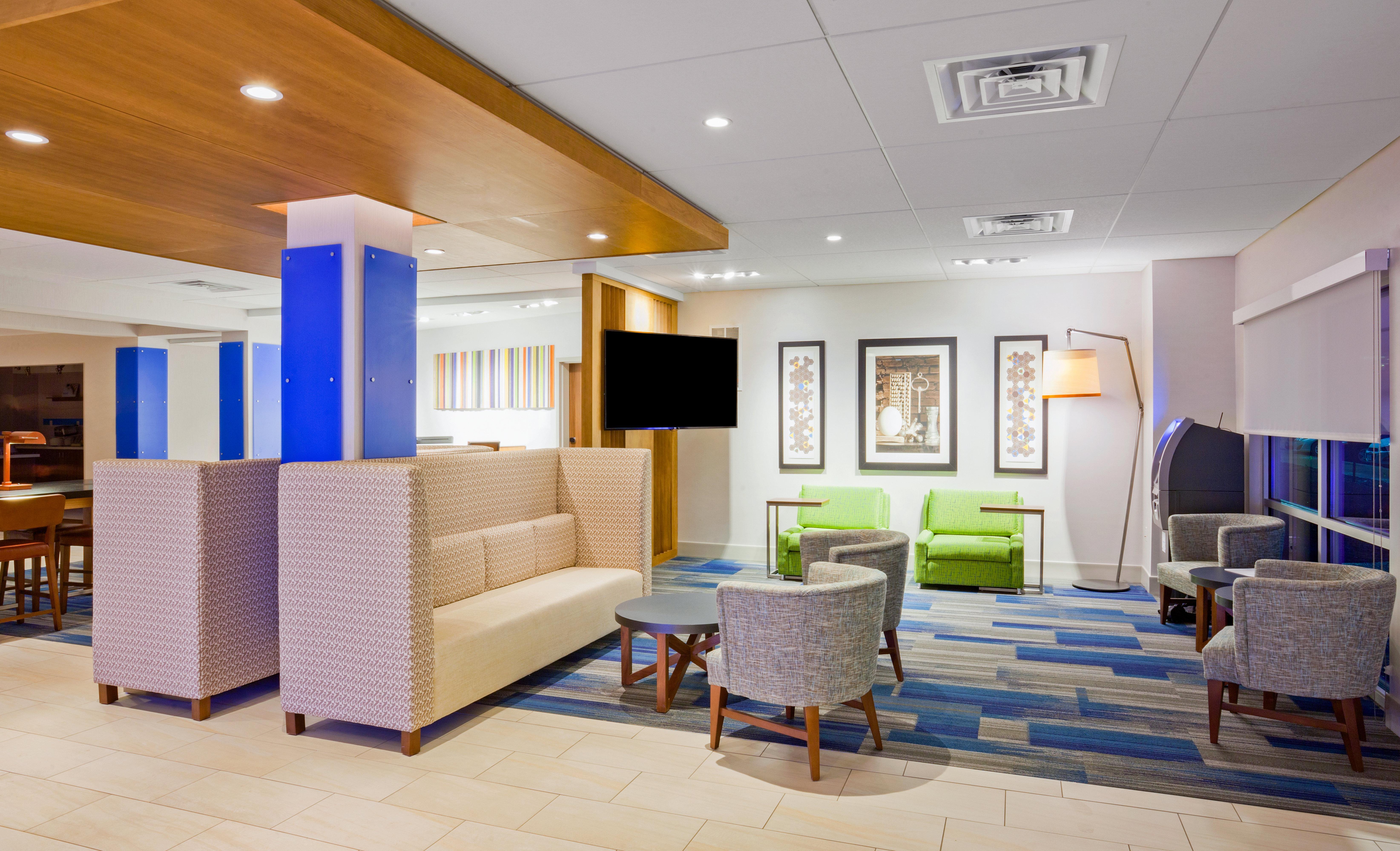 Holiday Inn Express And Suites Des Moines Downtown By Ihg Dış mekan fotoğraf